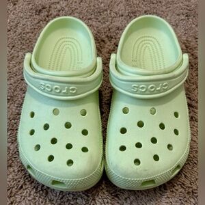 Crocs Classic Clog - Size 7